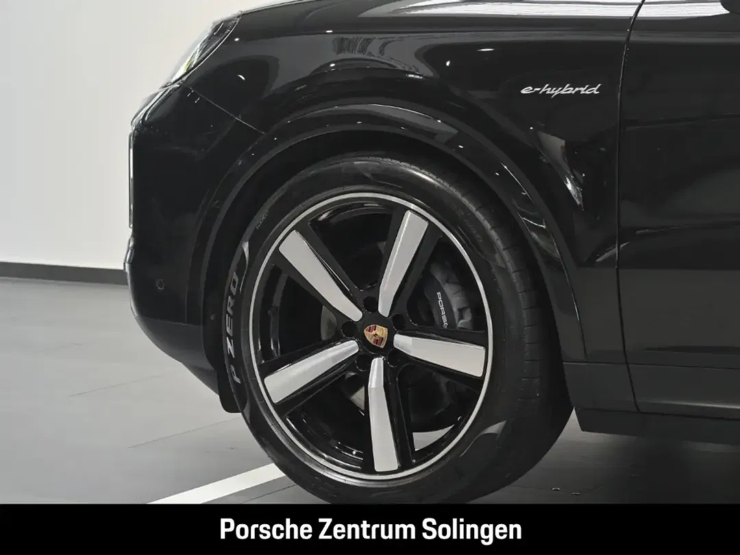 Porsche Cayenne - Thumbnail 9