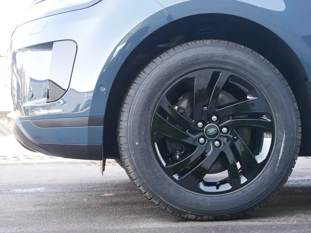 Land Rover Range Rover Evoque - Thumbnail 9