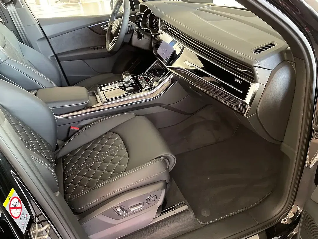 Audi SQ7 - Thumbnail 11