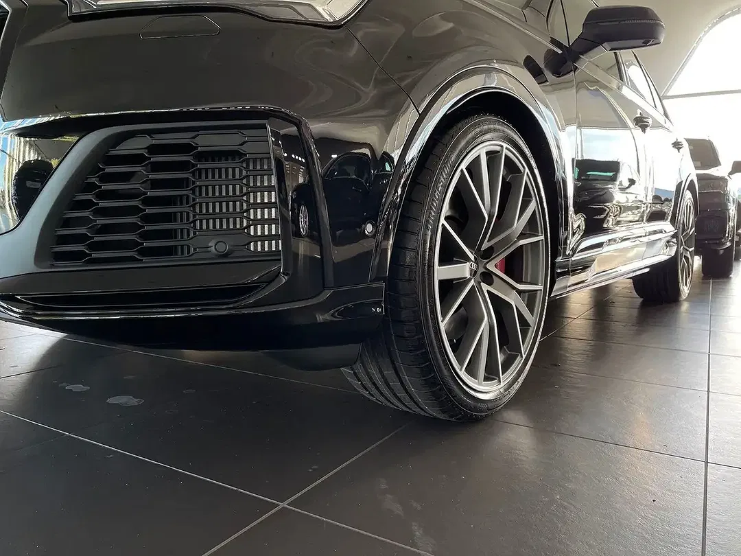Audi SQ7 - Thumbnail 4