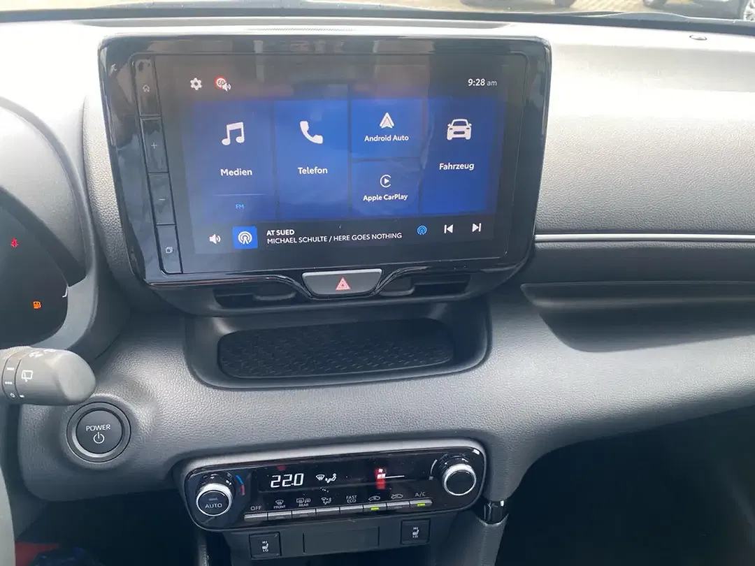 Toyota Yaris - Thumbnail 14