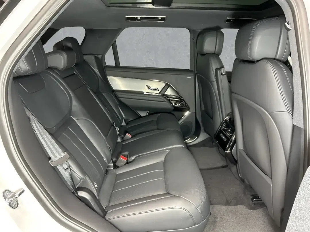 Land Rover Range Rover Sport - Thumbnail 5