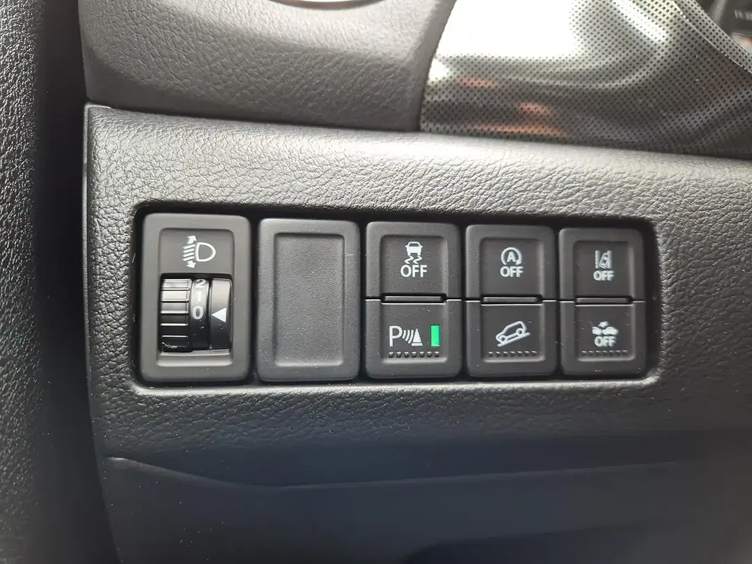 Suzuki Vitara - Thumbnail 14