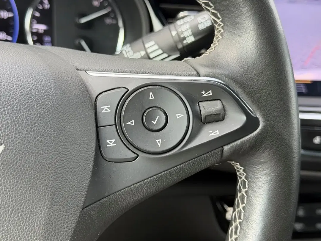 Opel Insignia - Thumbnail 11