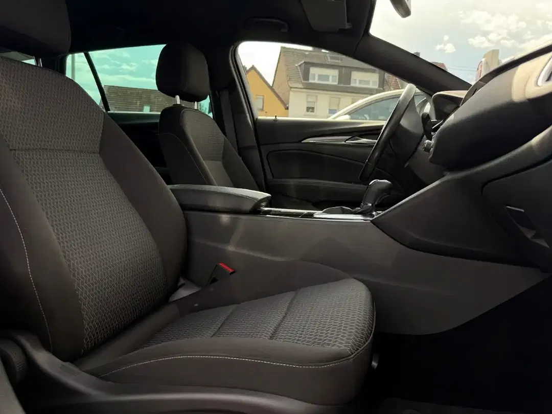 Opel Insignia - Thumbnail 18