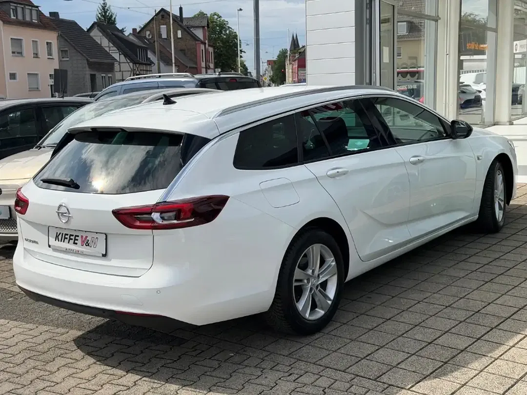 Opel Insignia - Thumbnail 4