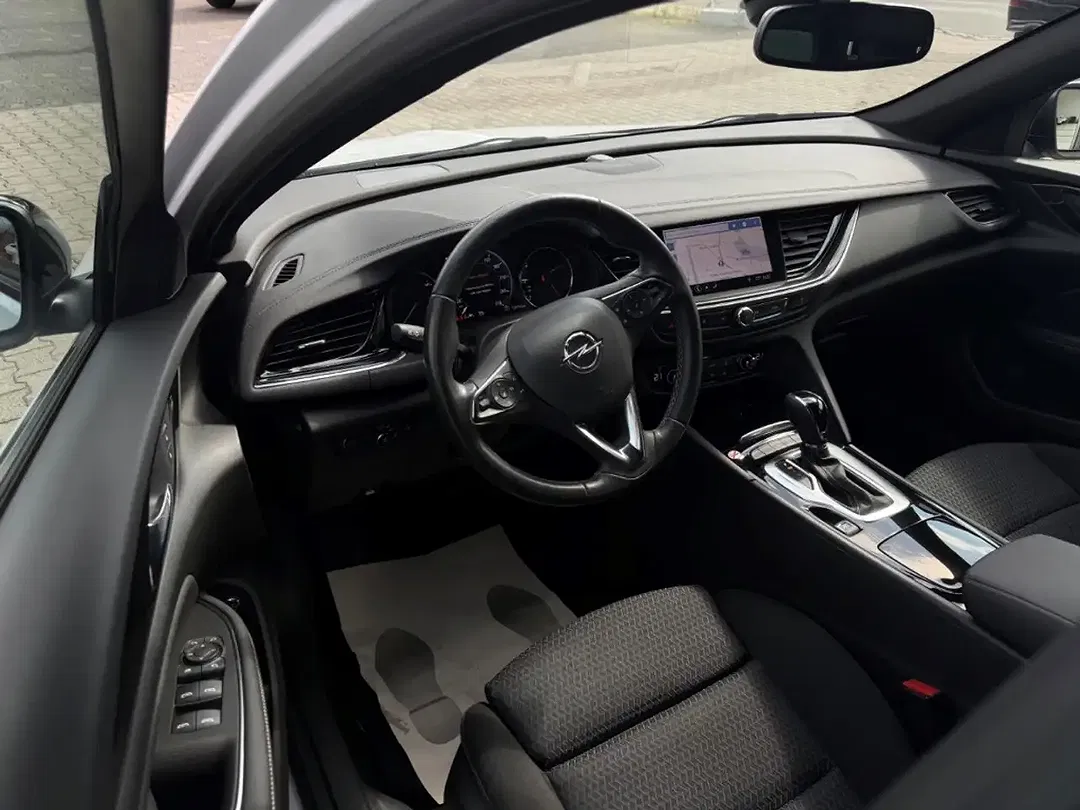 Opel Insignia - Thumbnail 6