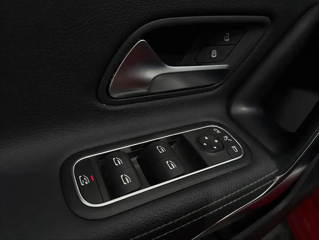 Mercedes-Benz A 220 - Thumbnail 16