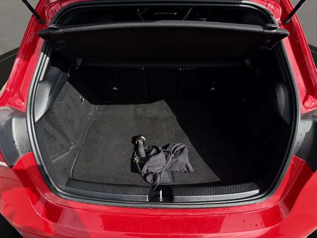 Mercedes-Benz A 220 - Thumbnail 21