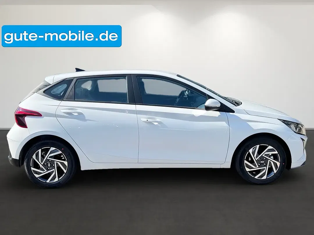 Hyundai i20 - Thumbnail 3
