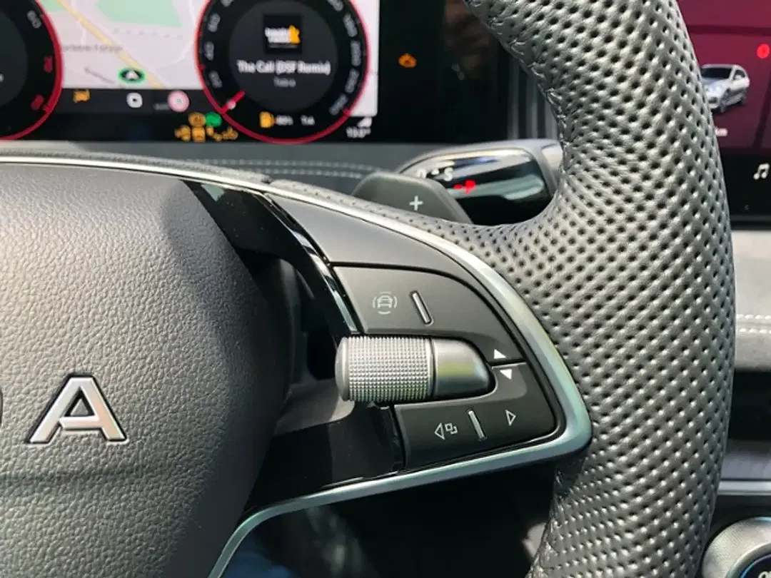 Skoda Superb - Thumbnail 12