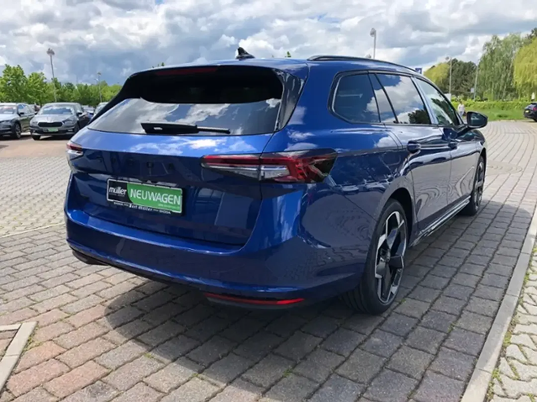 Skoda Superb - Thumbnail 4