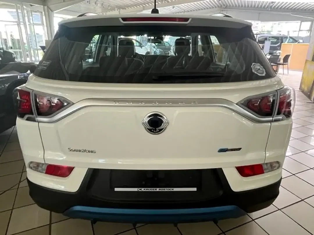 KGM Korando - Thumbnail 3