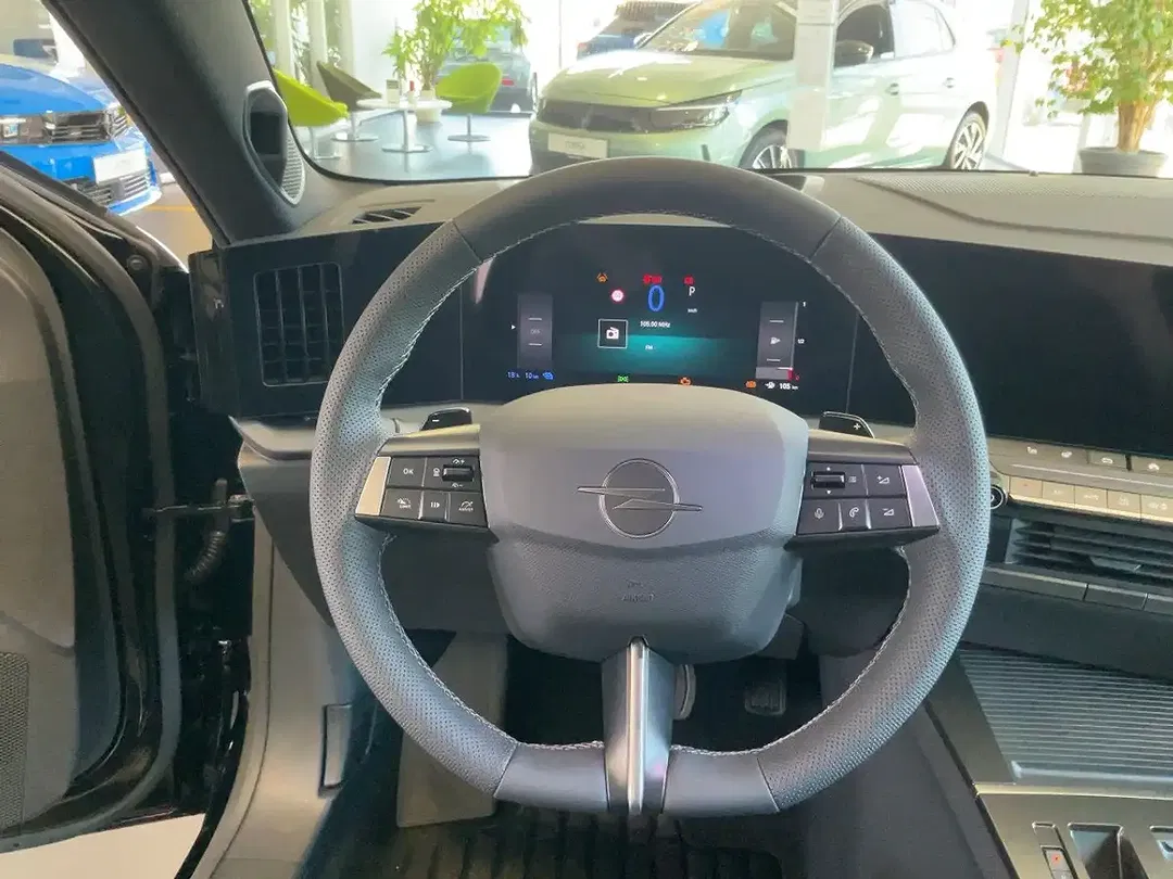 Opel Astra - Thumbnail 9