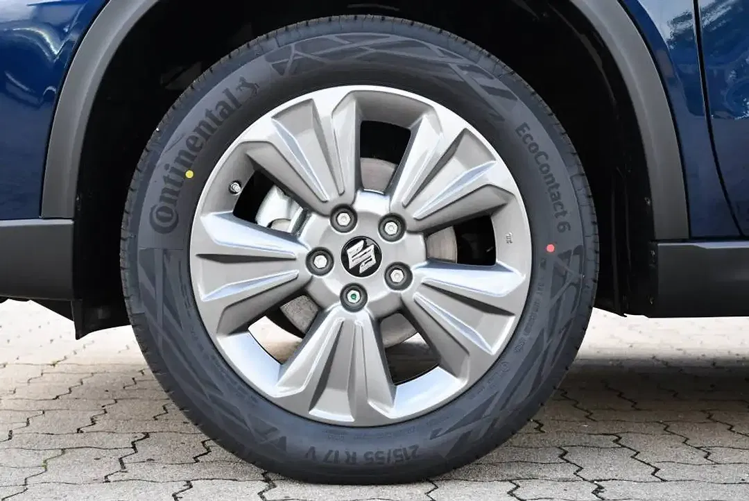Suzuki Vitara - Thumbnail 5
