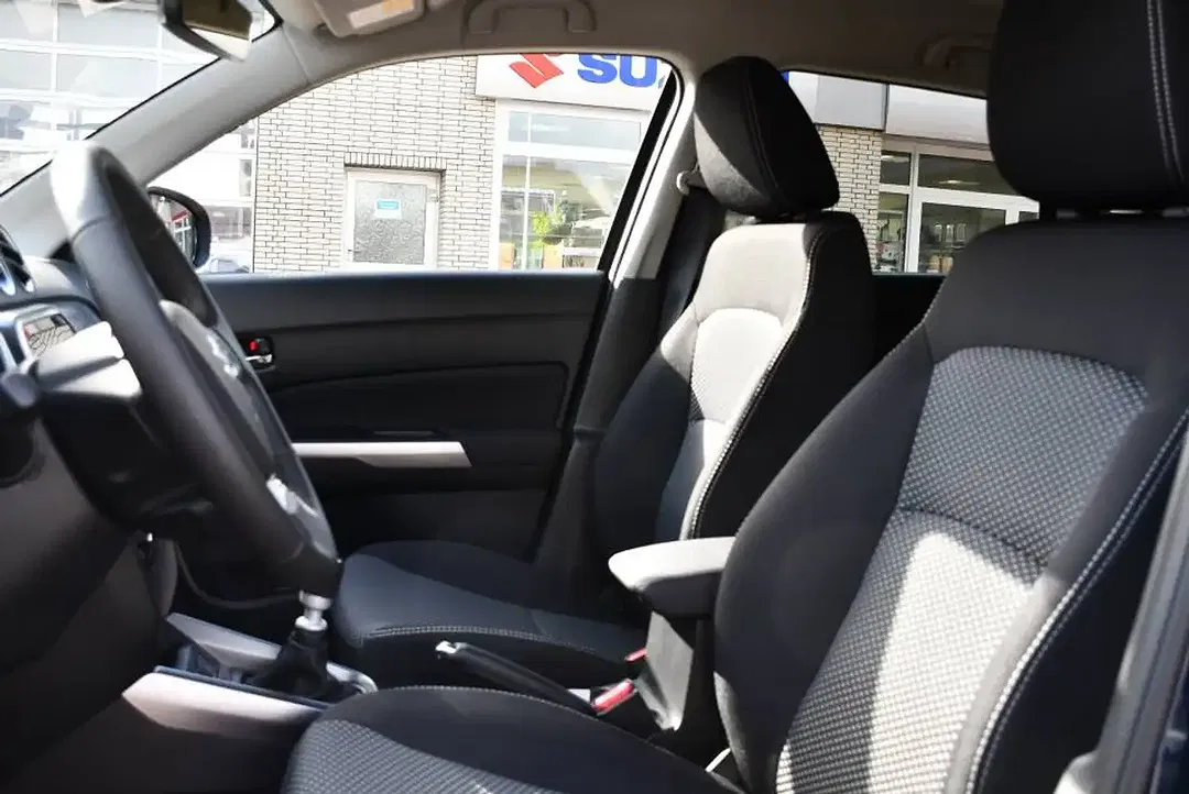 Suzuki Vitara - Thumbnail 7