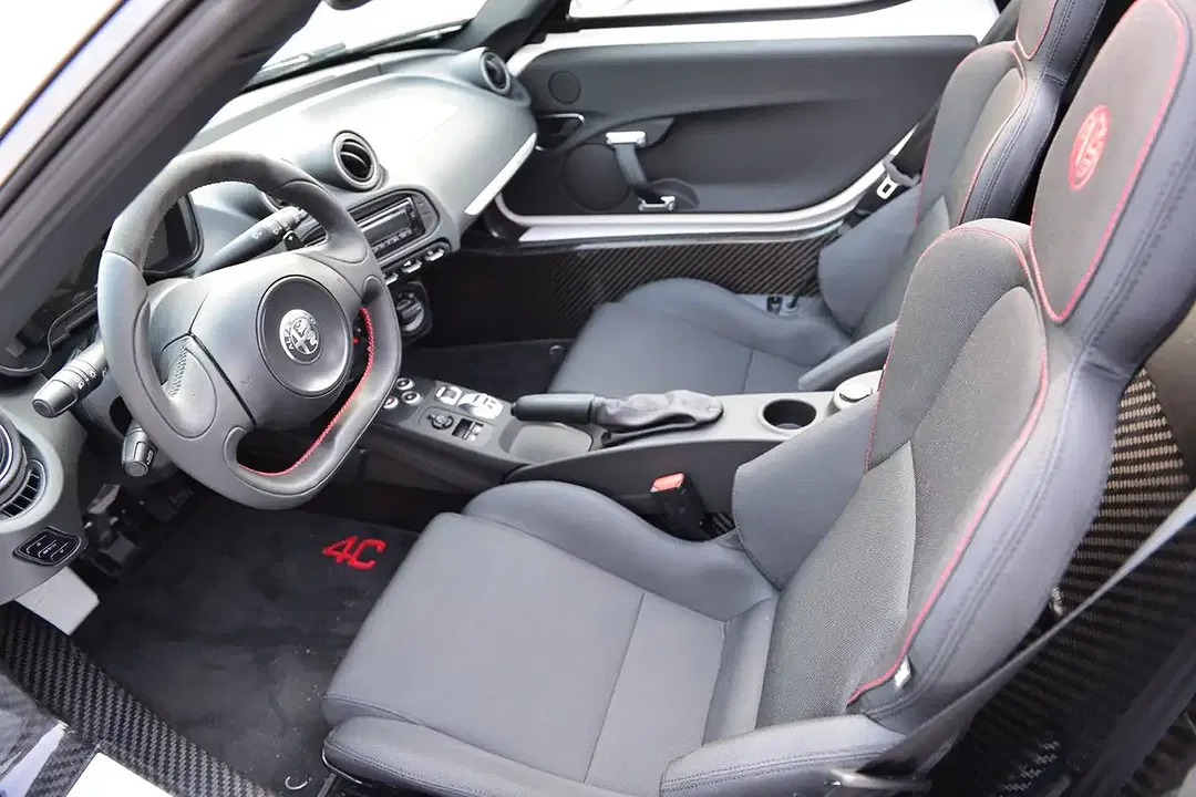 Alfa Romeo 4C - Thumbnail 7