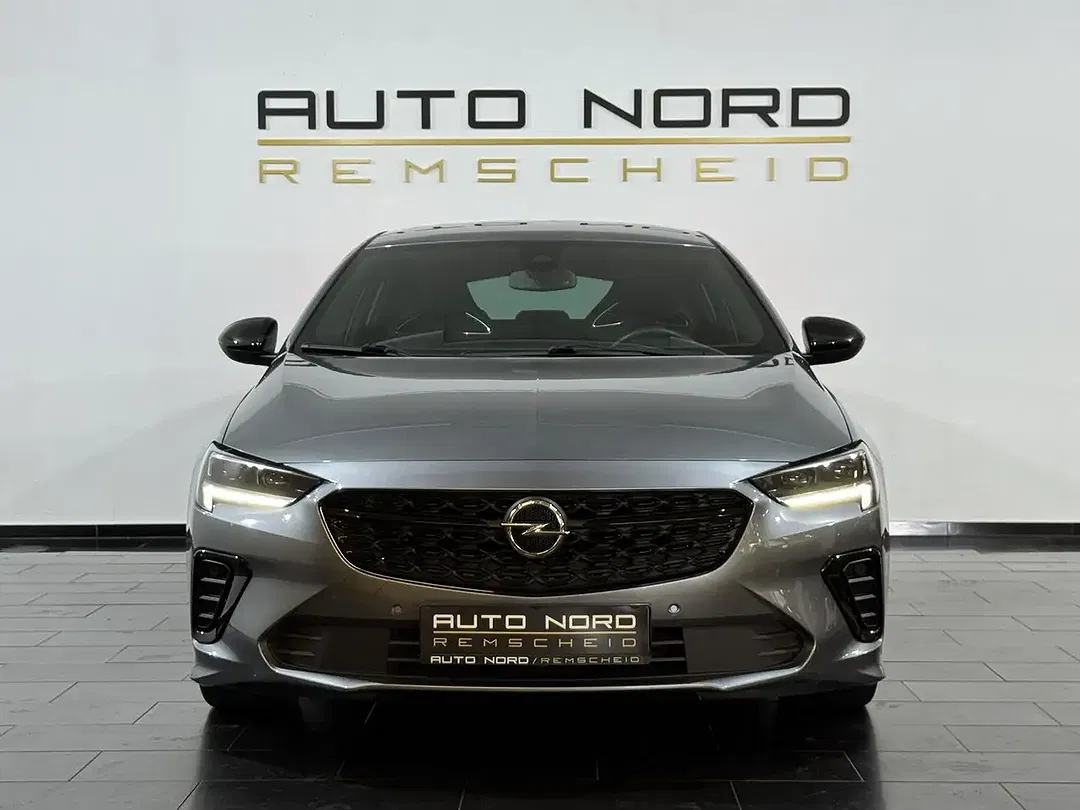 Opel Insignia - Thumbnail 2