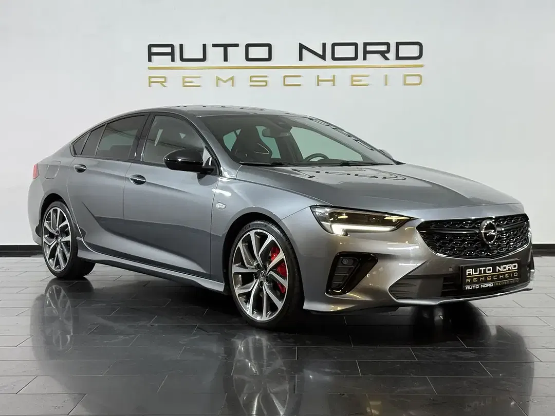 Opel Insignia - Thumbnail 3
