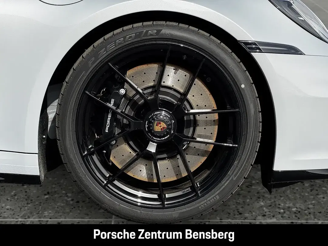 Porsche 911 - Thumbnail 12