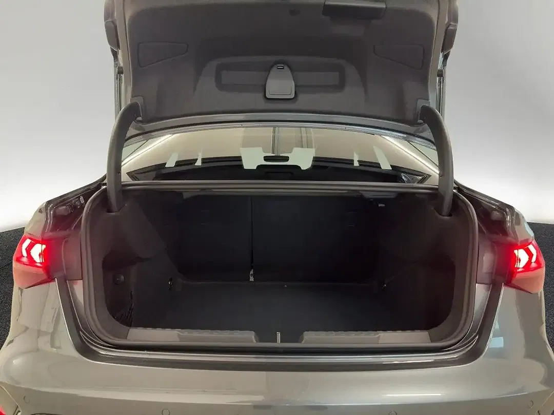 Audi A3 - Thumbnail 4