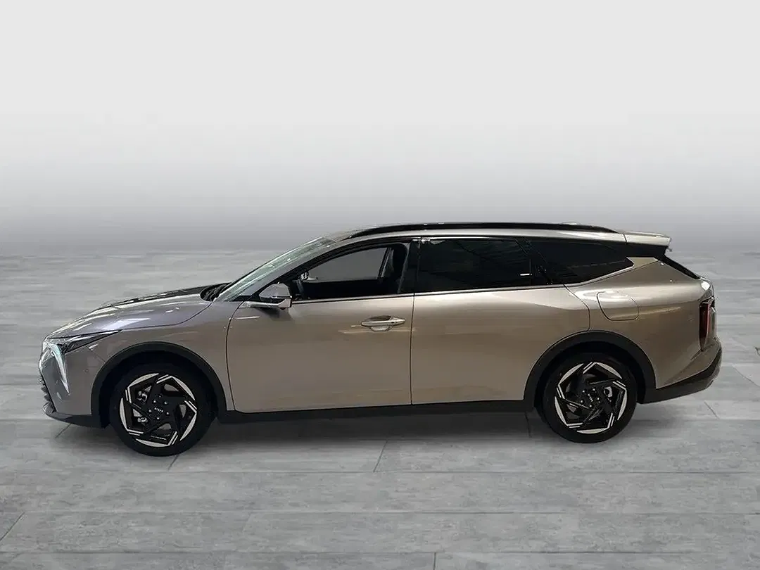 Kia K4 - Thumbnail 3