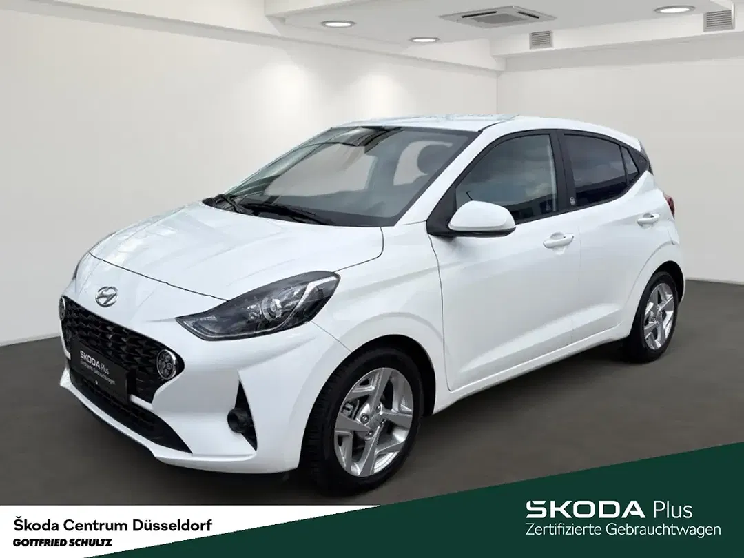 Hyundai i10 - Thumbnail 1