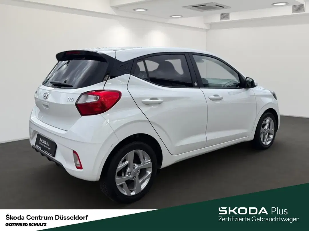 Hyundai i10 - Thumbnail 4