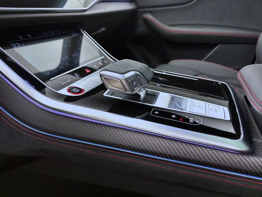Audi RS Q8 - Thumbnail 15