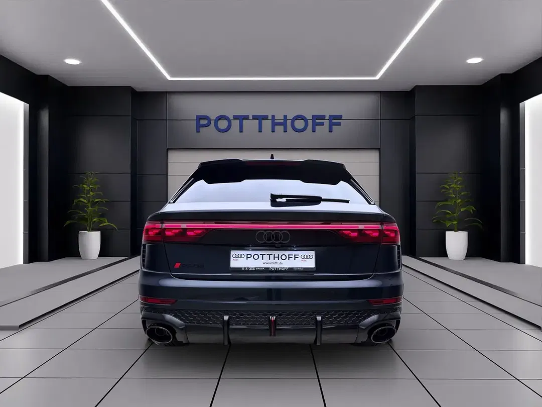 Audi RS Q8 - Thumbnail 4