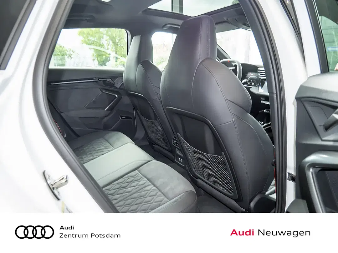 Audi RS3 - Thumbnail 4