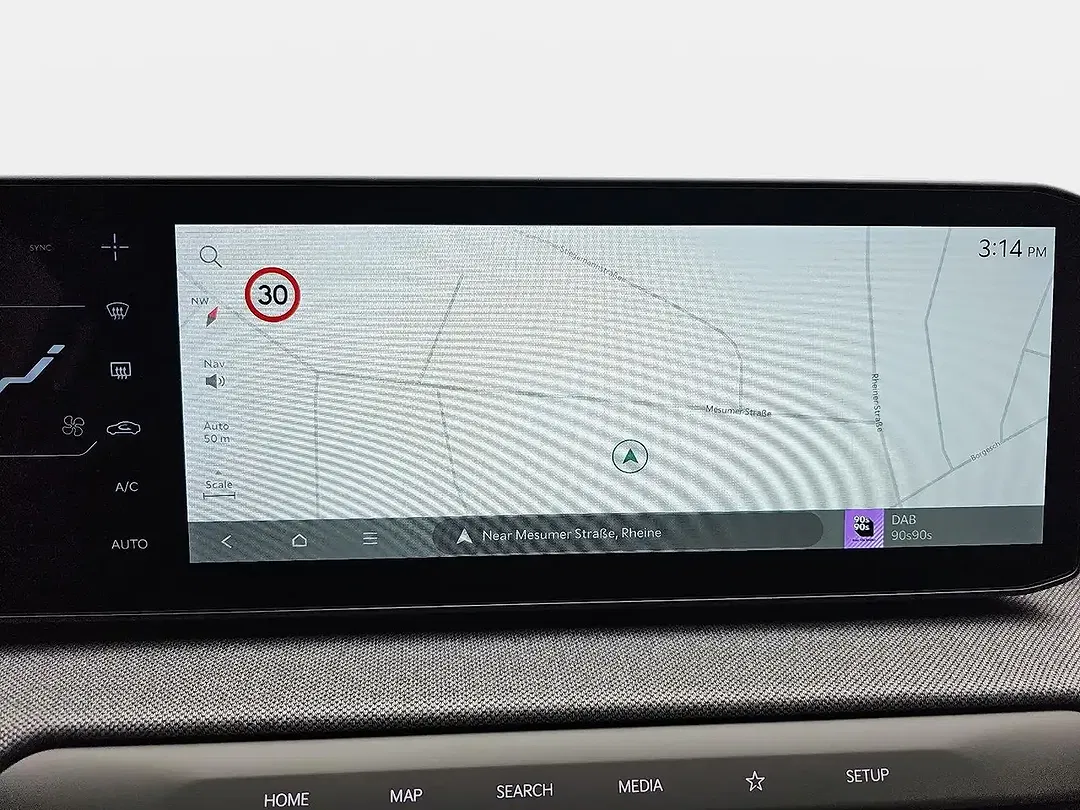 Kia EV4 - Thumbnail 9