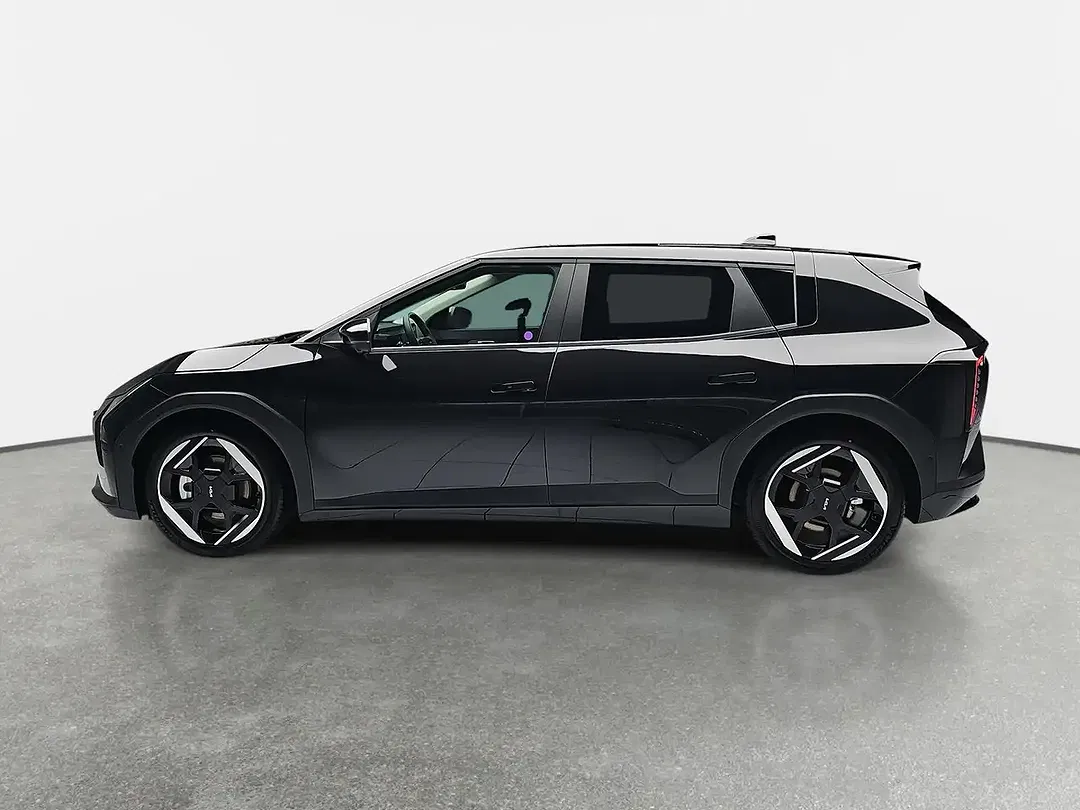 Kia EV4 - Thumbnail 5
