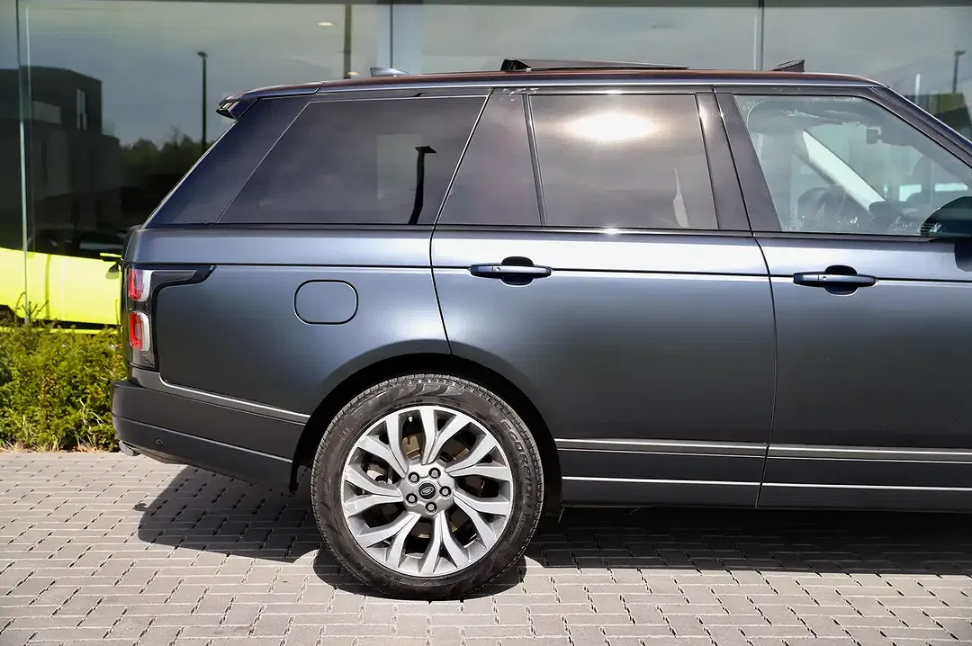 Land Rover Range Rover - Thumbnail 7