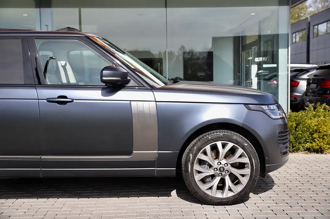Land Rover Range Rover - Thumbnail 8