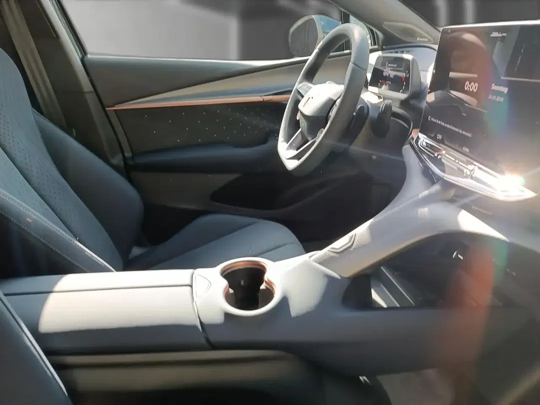 CUPRA Tavascan - Thumbnail 10