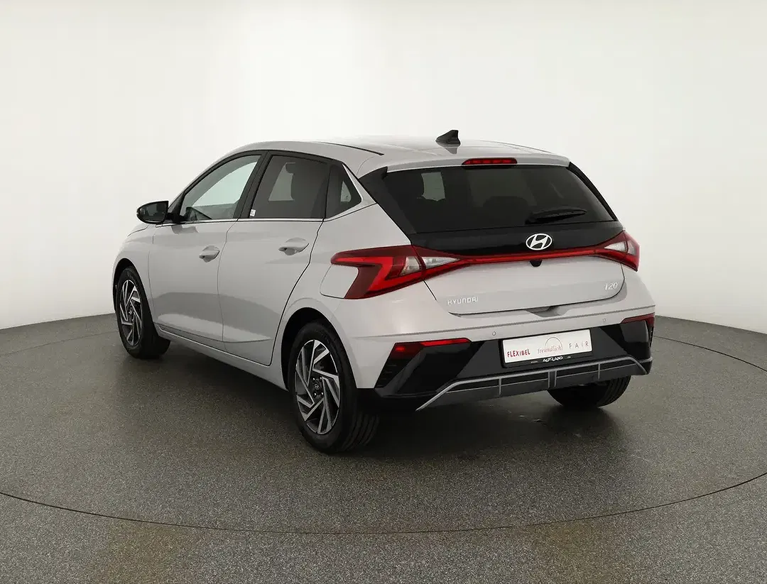 Hyundai i20 - Thumbnail 3
