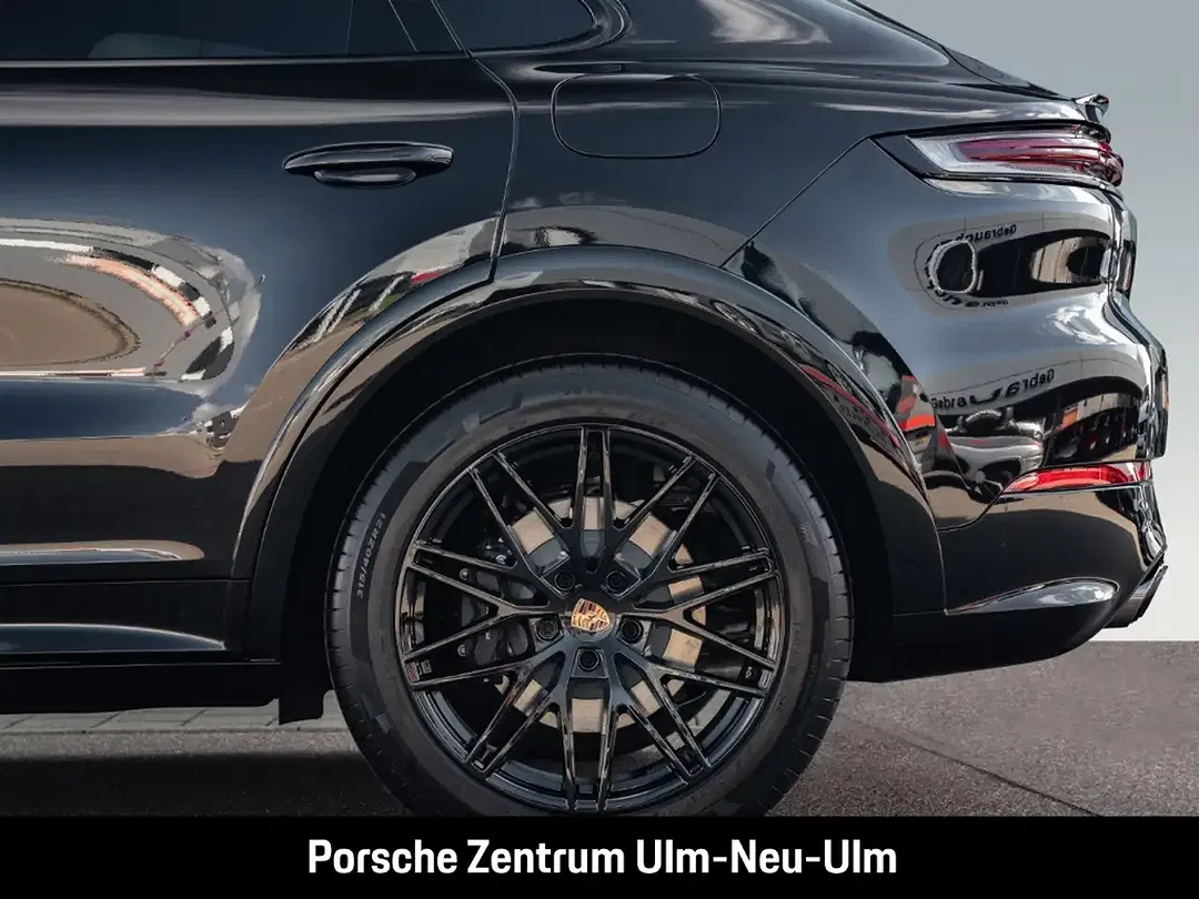 Porsche Cayenne - Thumbnail 10