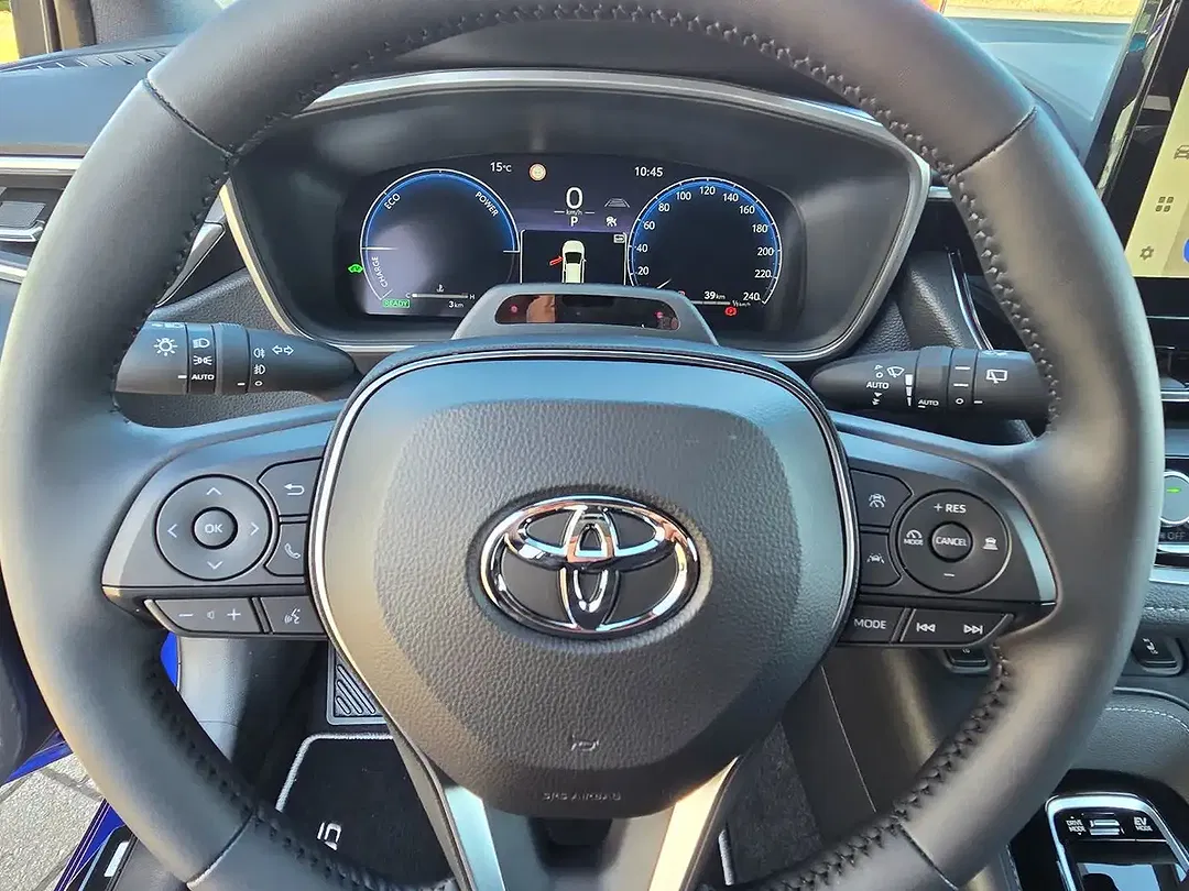 Toyota Corolla - Thumbnail 12