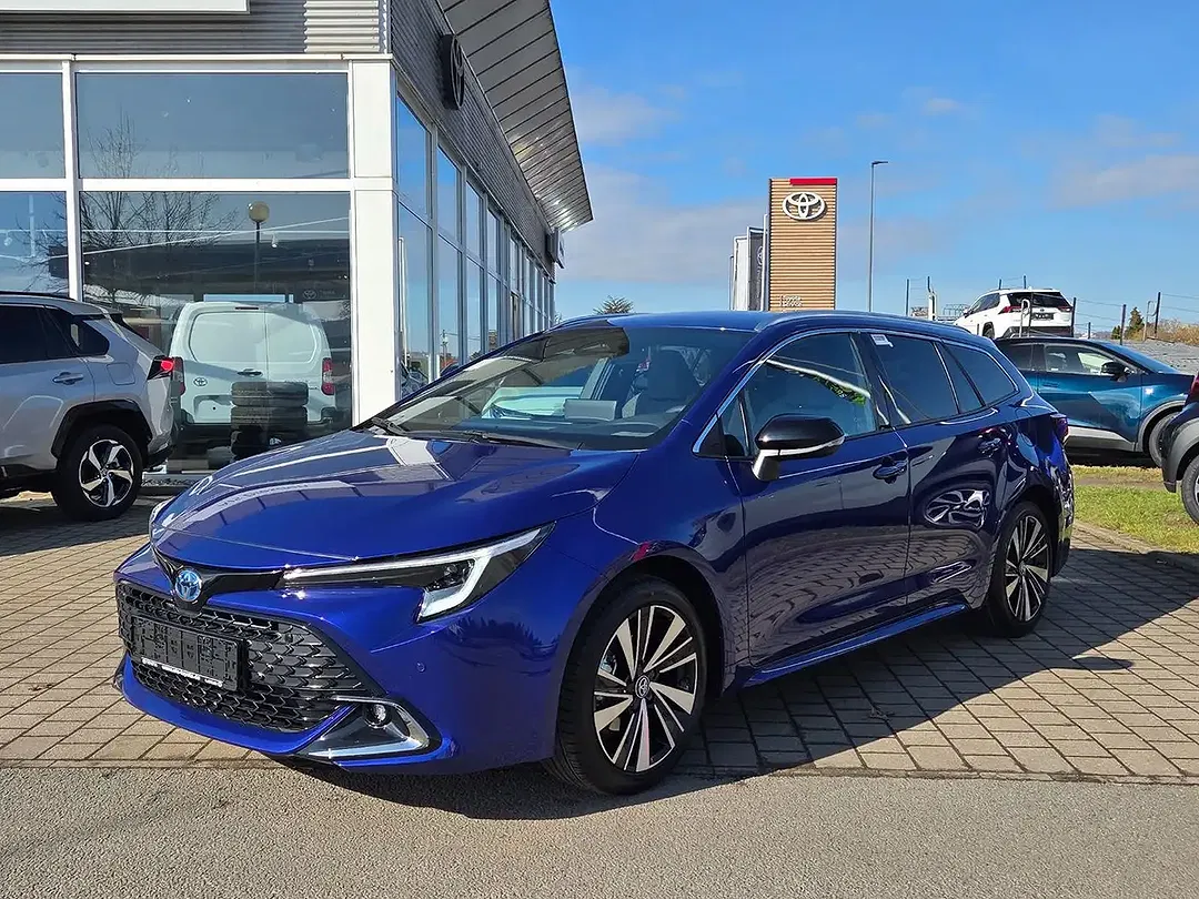 Toyota Corolla - Thumbnail 1
