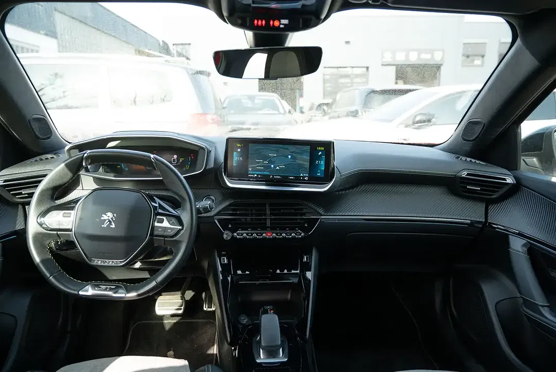 Peugeot 2008 - Thumbnail 6