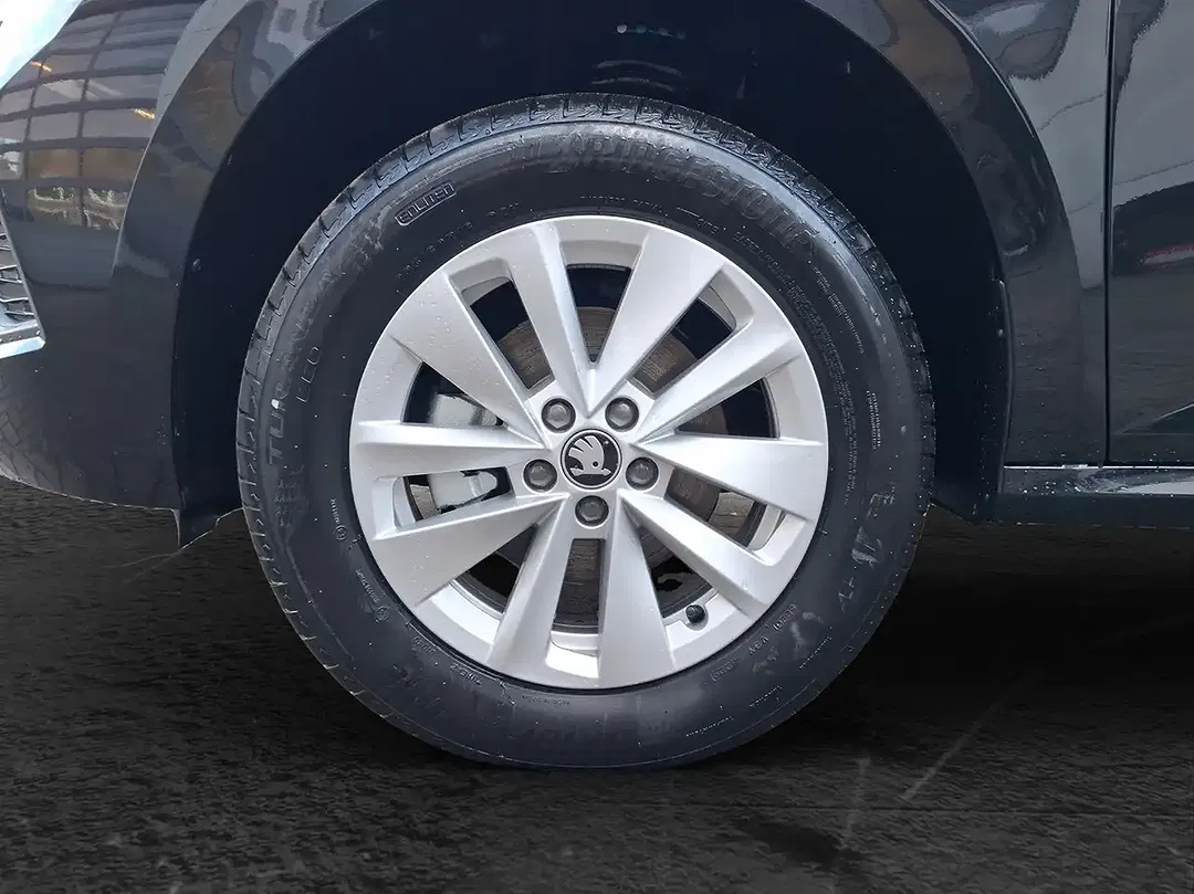 Skoda Kamiq - Thumbnail 4