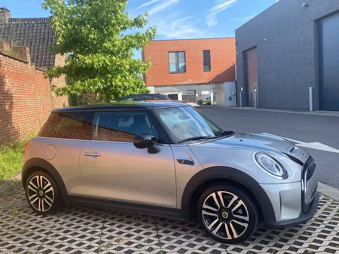 MINI Cooper SE - Thumbnail 6