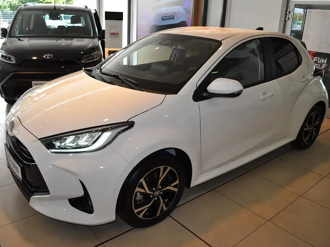Toyota Yaris - Thumbnail 1