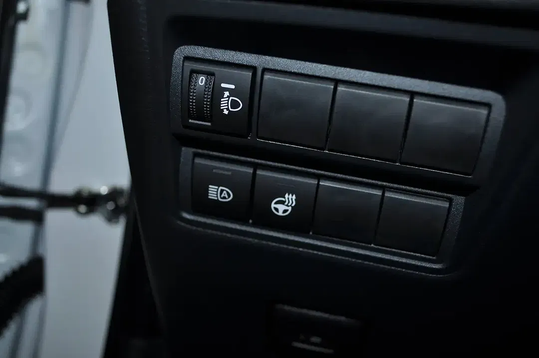 Toyota Yaris - Thumbnail 11
