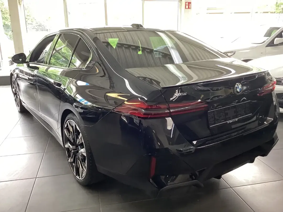 BMW 540 - Thumbnail 3