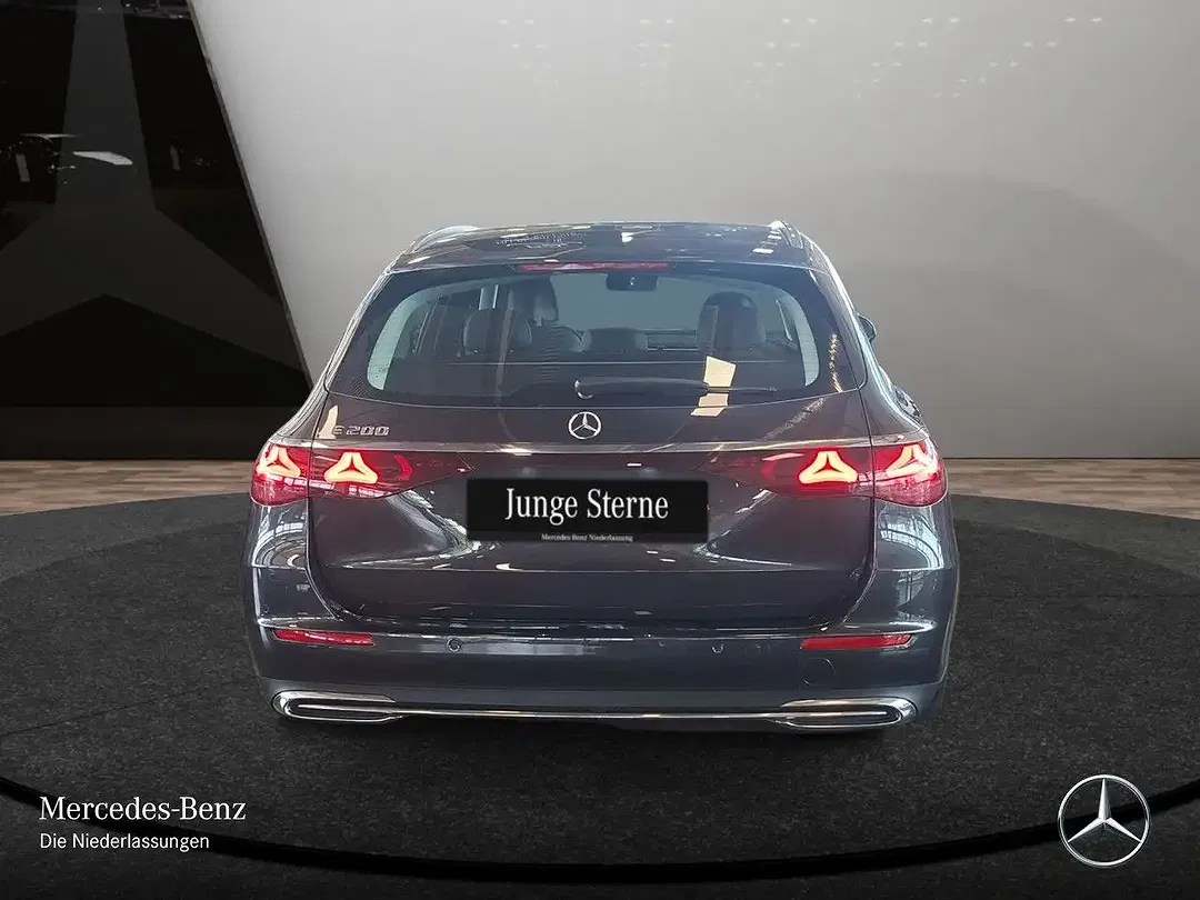 Mercedes-Benz E 200 - Thumbnail 8