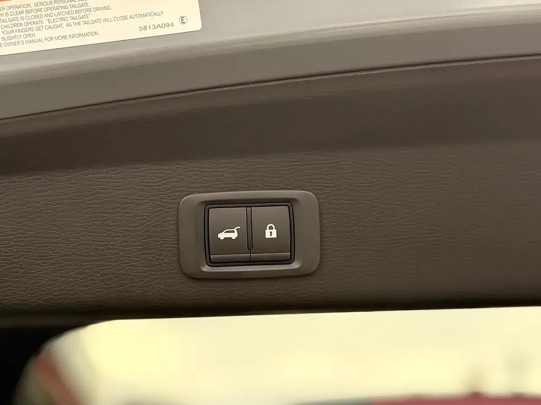 Mitsubishi Outlander - Thumbnail 14