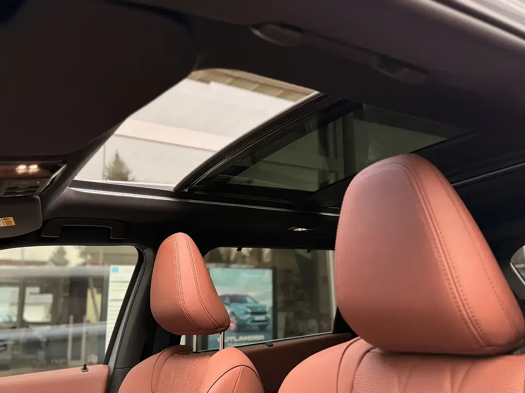 Mitsubishi Outlander - Thumbnail 18