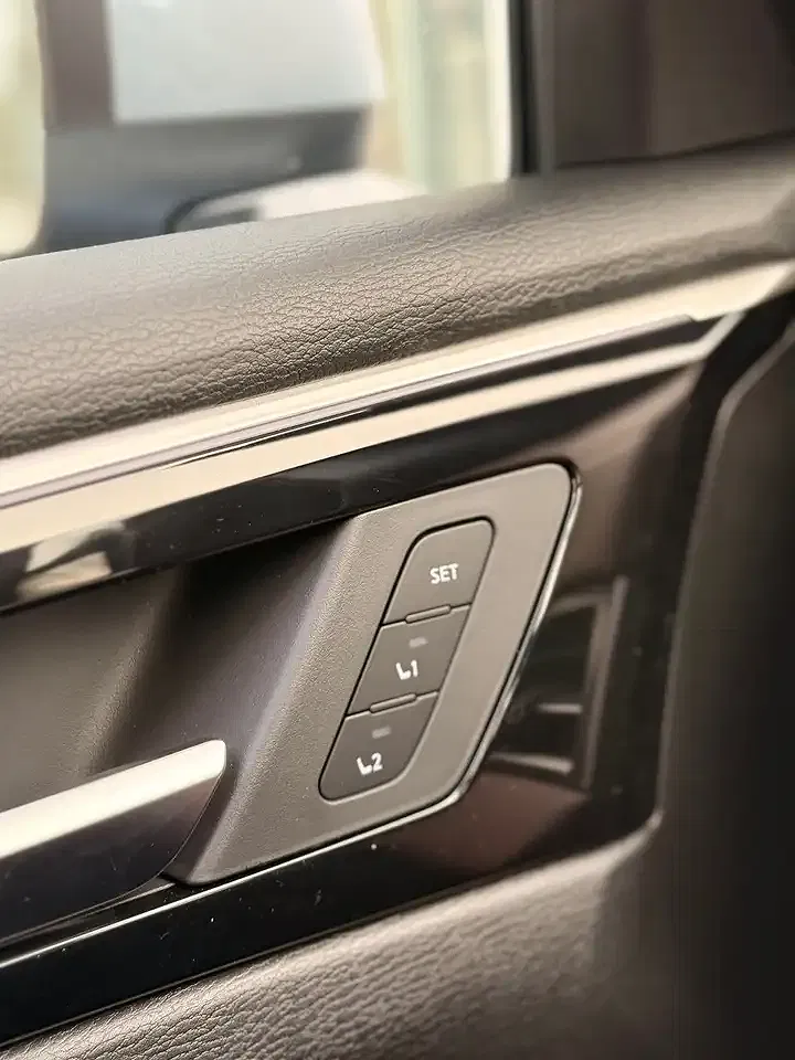 Mitsubishi Outlander - Thumbnail 19